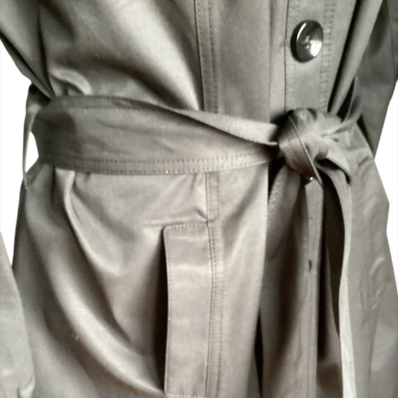 Trench Coat - Reitmans - Black Size 17 - Picture 4 of 9